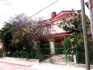 La casa particular de Maria Antonia, vista desde el exterior