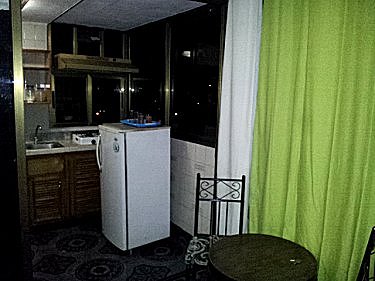 Apartamento pequeño - cocina al fondo 